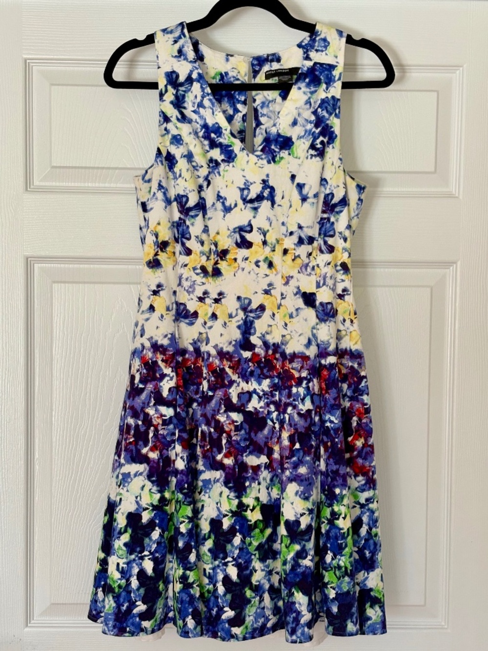 Pretty Cotton Dress, Maggy London,  Coquette Floral Fit and Flare, Sz 6